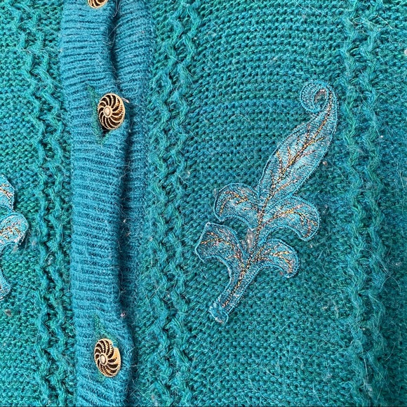 Vintage 80s Teal Wool Blend Mohair Knit Cardigan Pinwheel Buttons Leaf Appliqués - Picture 4 of 14